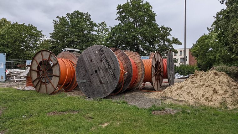 How Installation Charges Change the True Cost of a New Connection
